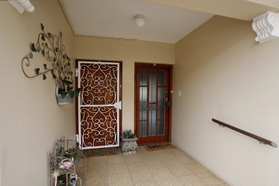 2 Bedroom Property for Sale in Fish Hoek Western Cape